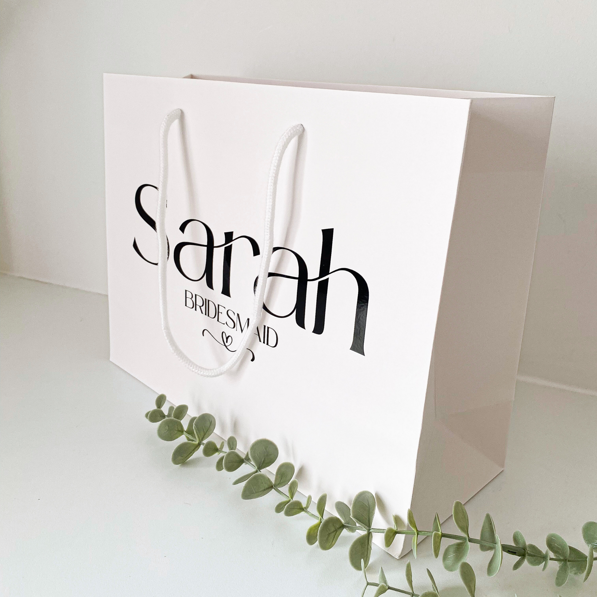 personalised white gift bag ideal for wedding gifts, birthday gifts etc.